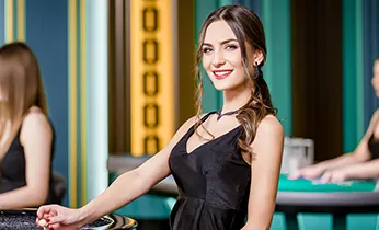 Hình ảnh một nhóm hỗ trợ khách hàng thân thiện của thomo38 nhà cái